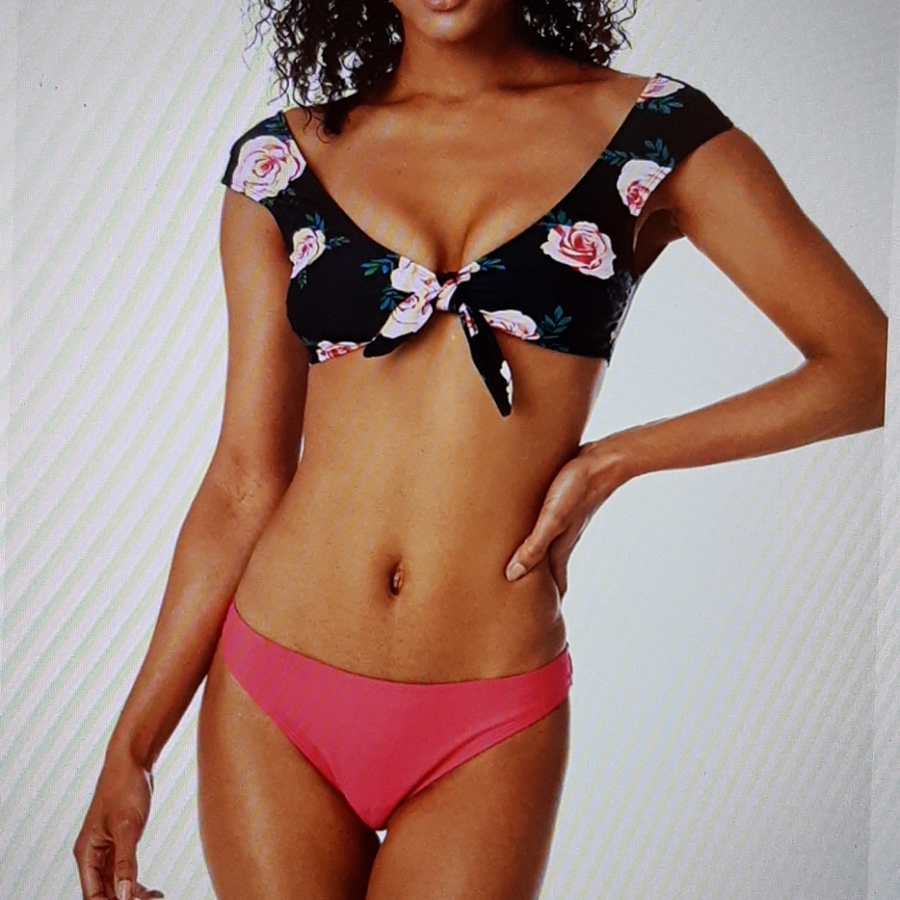 Cupshe Floral Print Capped Sleeve Knotted Bikini